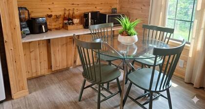 Newly remodeled lakefront home with hot tub, just off I-40