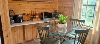 Newly remodeled lakefront home with hot tub, just off I-40