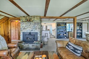 TV, fireplace, table football, books - Scenic Lake Almanor Home w/ Mountain Views! (Westwood)