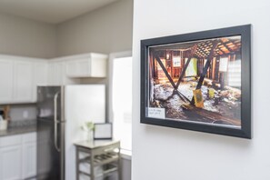 Interior - The Pink Pearl / 5 Min to Rupp / Newly Remodeled (Lexington)