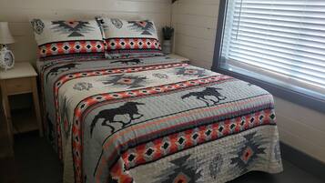 1 bedroom, bed sheets