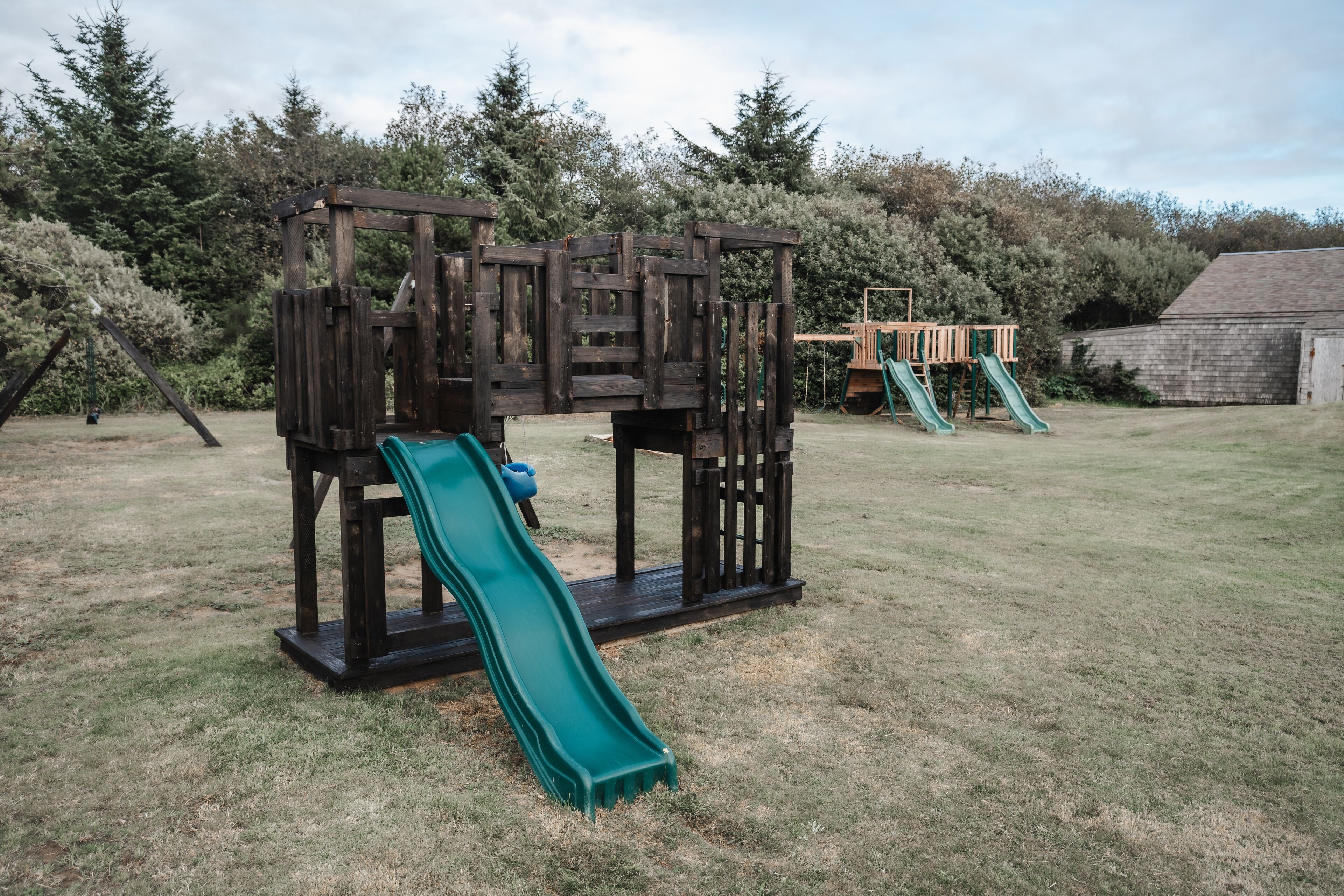 Children’s play area – outdoor