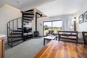 Televisión de pantalla plana, chimenea