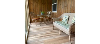 The Farmhouse - Clean, comfortable, and affordable!