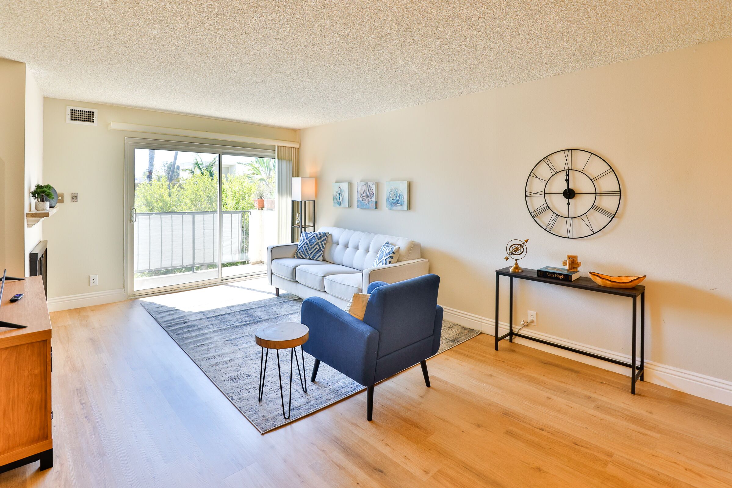 Charming 1bdr condo minutes from LAX w/free parking