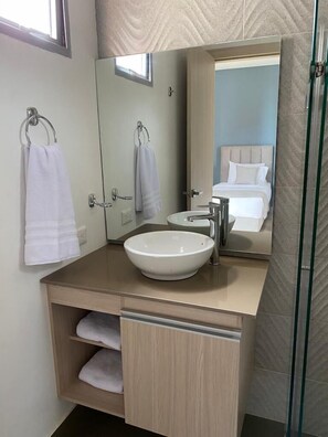 Bathroom - Buenavista Plaza Apartahotel (Barranquilla)