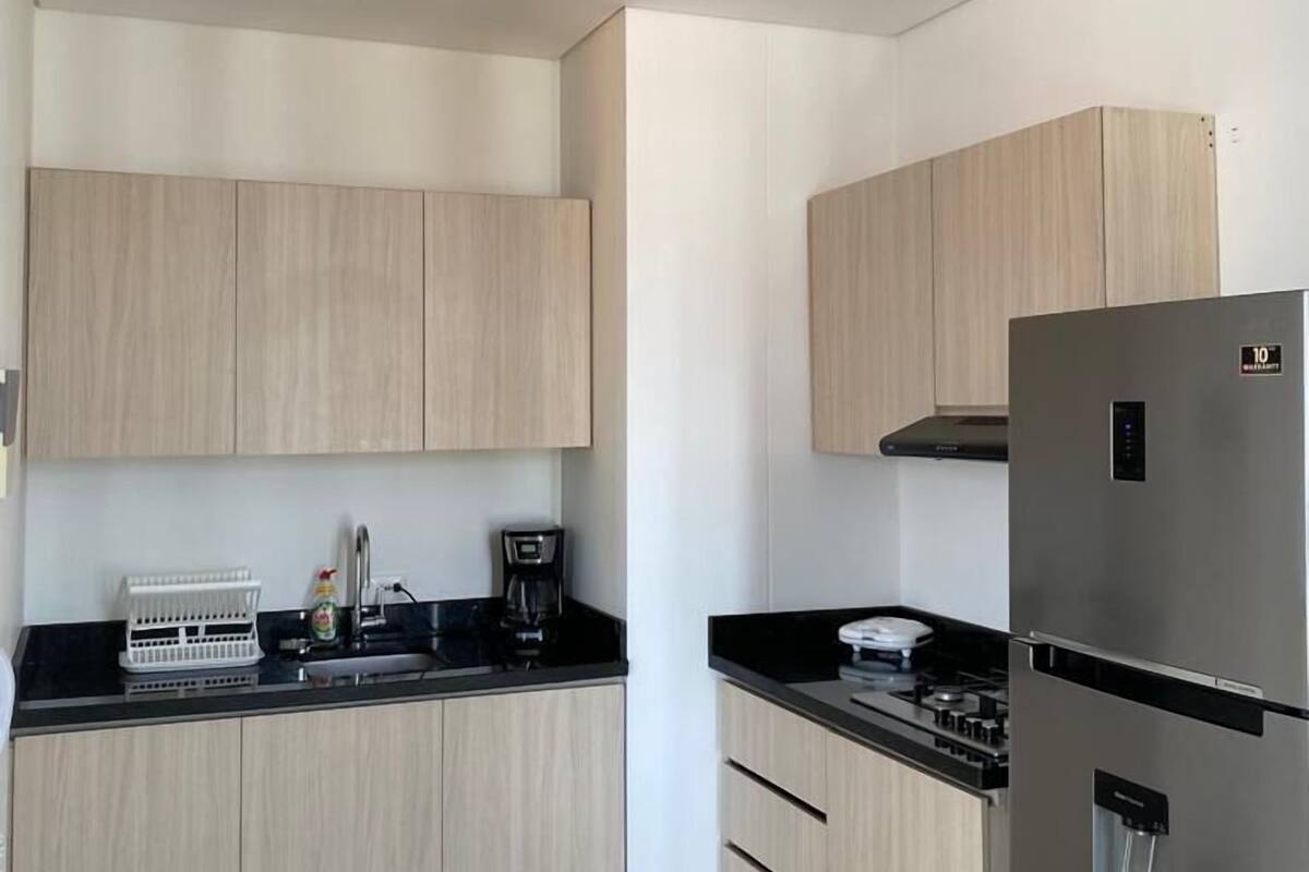 Family Apartment, 2 Bedrooms | Private kitchen | Fridge