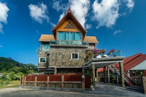 Fachada del alojamiento