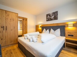 2 bedrooms, internet