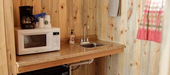 0130) Candy Suite 130