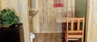 0132) Candy Suite 132