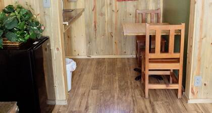 0132) Candy Suite 132