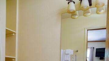 Shower, towels