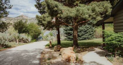 C-105) Coyote Gulch Cabin
