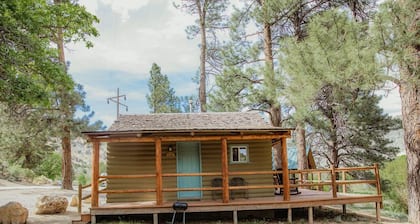 C-106) Paiute Pines Cabin