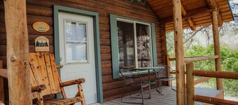 Sweetwater Springs Cabin