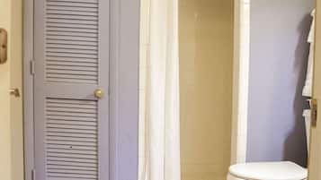 Shower, towels