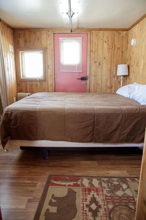 2 bedrooms, bed sheets - T-000001) Rio Grande (Sevier)