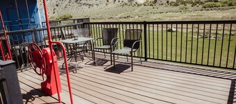 T-00004) The Reading