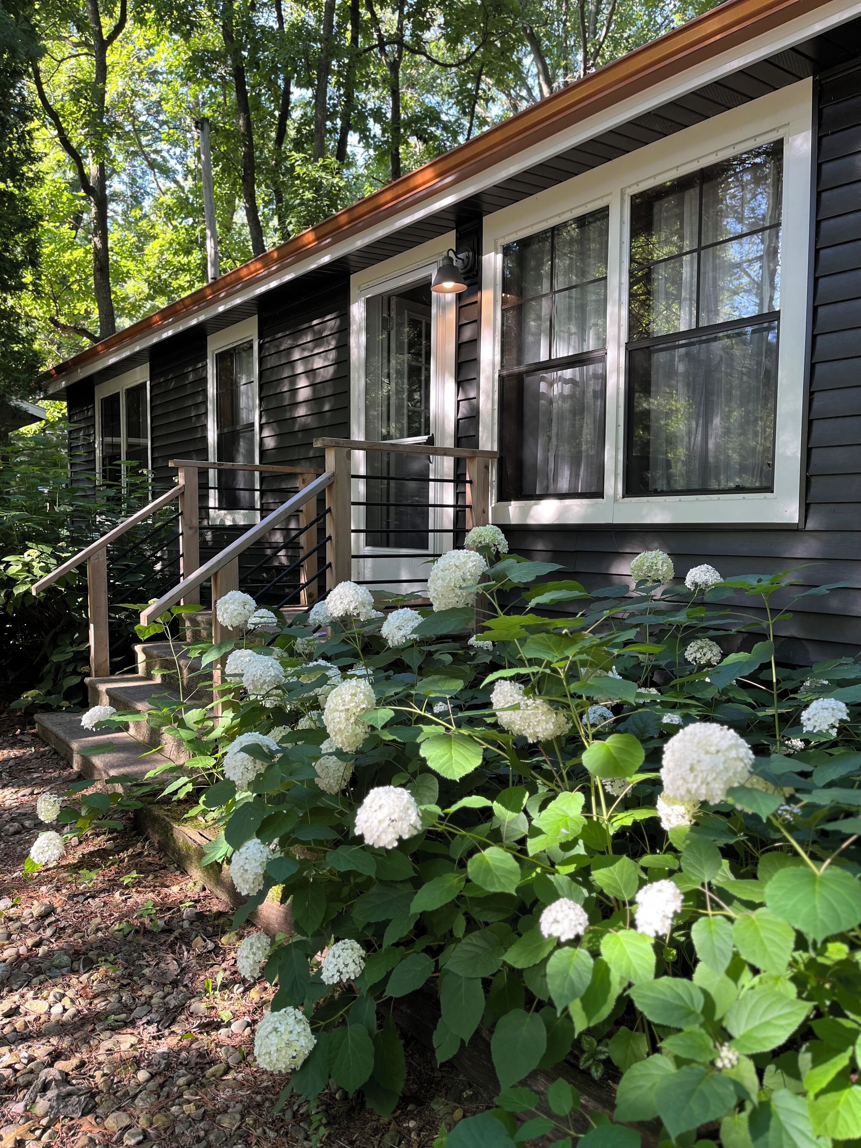 Sister Lakes Cottage 