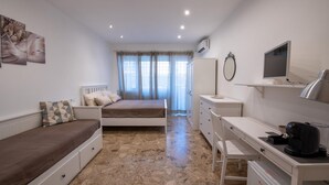 Unclassified image, 2 of 19, button - Casa Rosa Beige e Blu (Rome)
