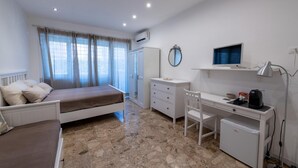 Unclassified image, 4 of 19, button - Casa Rosa Beige e Blu (Rome)