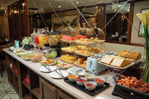 Desayuno buffet incluido todos los días