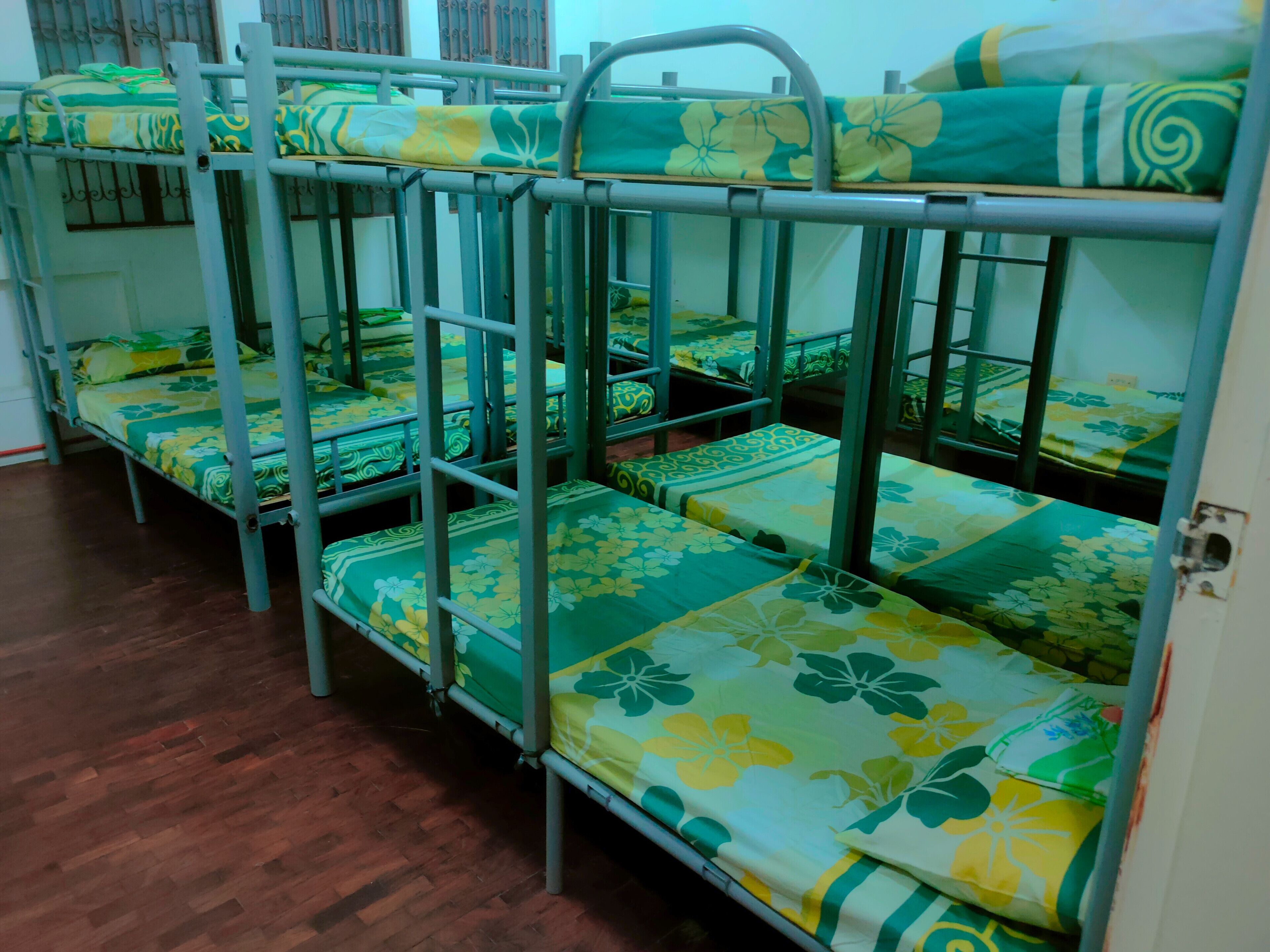 基础宿舍, 男士专用房 | 床单