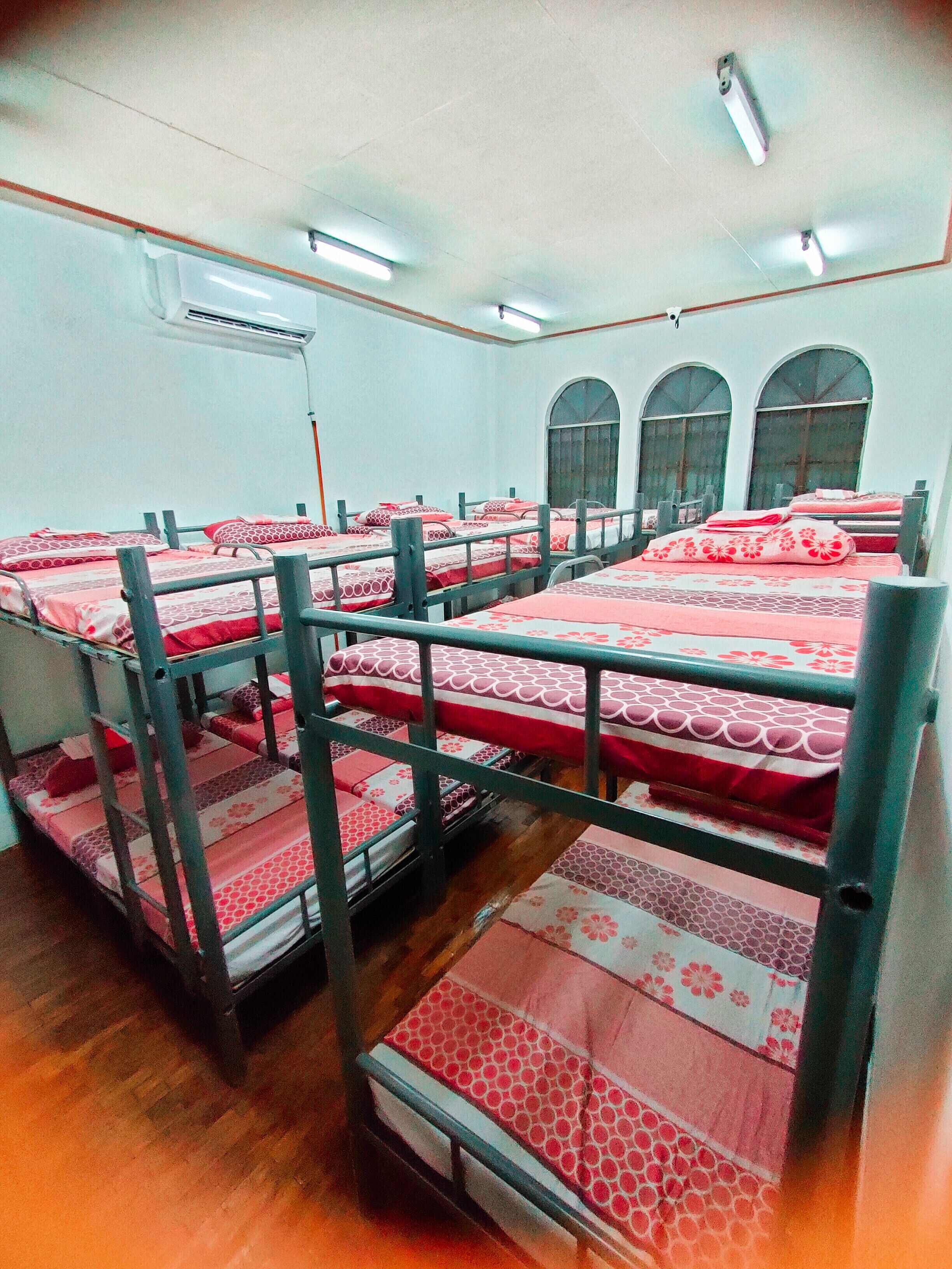 基本共用宿舍, 僅限女士 | 床單