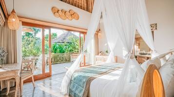 Vila, 1 quarto, vista para o jardim | 1 quarto, frigobar, cofres nos quartos, escrivaninha