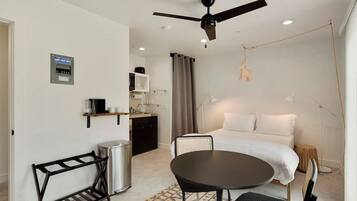 Bügeleisen/Bügelbrett, WLAN