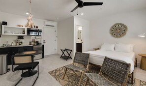 Iron/ironing board, WiFi - Neddy's sweet suite W/ Heated Pool, GYM & Hot Tub (Scottsdale)