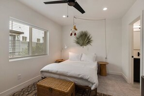 Iron/ironing board, WiFi - Burro's sweet suite W/ Heated Pool, GYM & Hot Tub (Scottsdale)