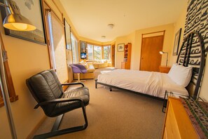 Design House, 2 Bedrooms, Balcony, Mountain View (Keystone Brom House 48) | 3 bedrooms, individually decorated, individually furnished, free WiFi - Keystone Brom House 48 (Keystone)
