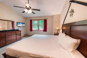 Deluxe Townhome, 2 Bedrooms, Jetted Tub, Valley View (Northstar 1959) | 2 bedrooms, individually decorated, individually furnished - Northstar 1959 (Keystone)