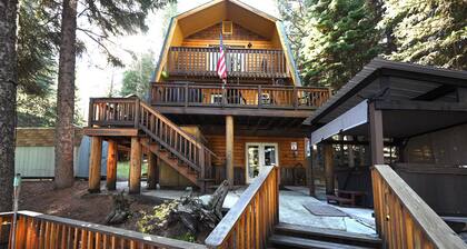 Waterfront Cabin w/ Hot Tub & Boat Slip