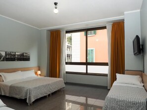 1 bedroom, in-room safe, iron/ironing board, free WiFi