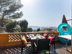 Outdoor dining - Apartment Grace by Interhome (Saint-Raphaël)