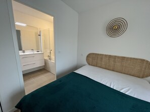 2 bedrooms - Beautiful 66m² Apartment in Arcachon Center with Parking (Arcachon)