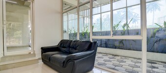 Itsy Hotels Ushodaya Royal Residency