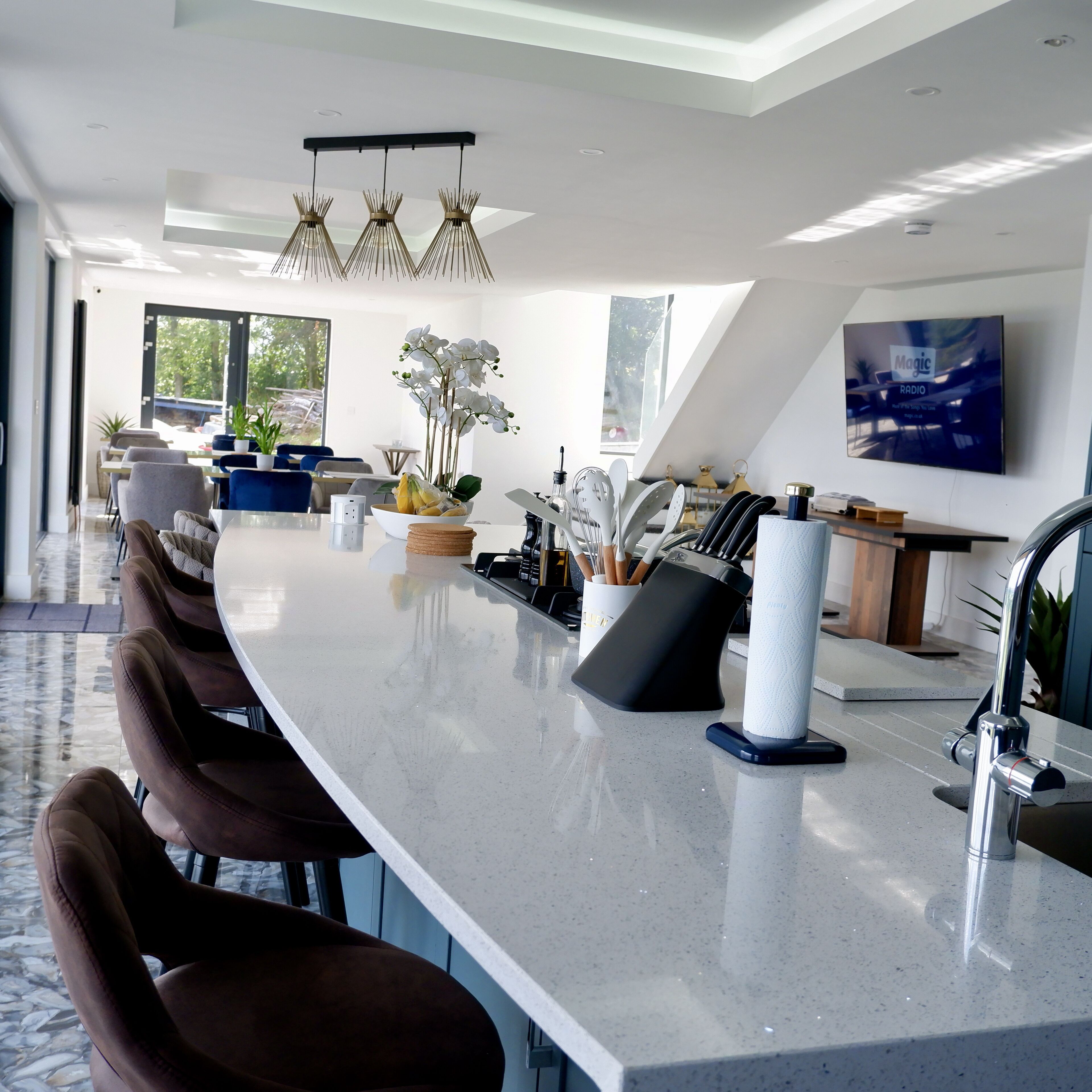 Standard Double Room | Shared kitchen facilities | Shared fridge, microwave, coffee/tea maker, electric kettle