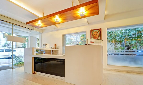 Reception - Treebo Trend Vinayak Inn (Coimbatore)