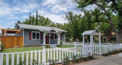Guest Place in Pasadena w/ Private Entrance