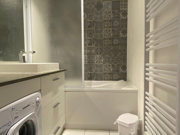 Bathroom - 2-room cabin south apartment in Valloire, 4 pers, pets allowed (Valloire)