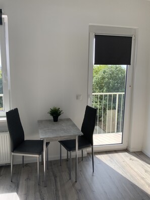 Comfort Apartment | In-room dining