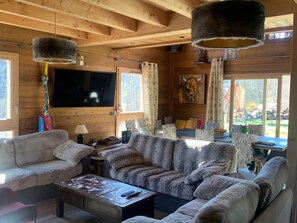 TV - Spacious 5-bedroom chalet with sauna and garden in Valloire (Valloire)