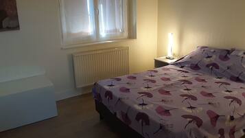 3 bedrooms, free WiFi, bed sheets
