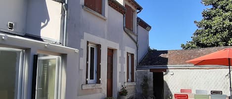 Esterni