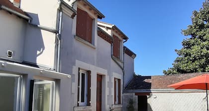 Gßte cosy prÚs d'Orléans avec jardin, parking, et équipements complets