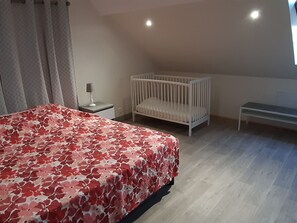 3 habitaciones, wifi gratis y ropa de cama 